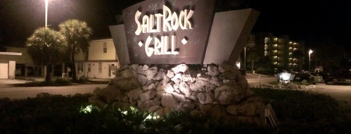 Salt Rock Grill is one of สถานที่ที่บันทึกไว้ของ Amanda.