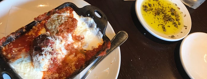 Carrabba's Italian Grill is one of Must-visit Food in Willow Grove.