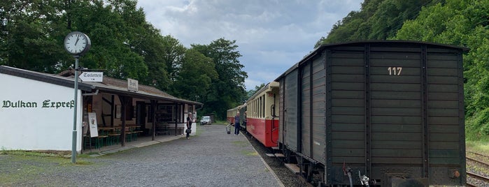 Bahnhof Brohl is one of Bf's Mittelrhein / Lahn / Westerwald.