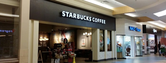Starbucks is one of Tempat yang Disukai Maria.