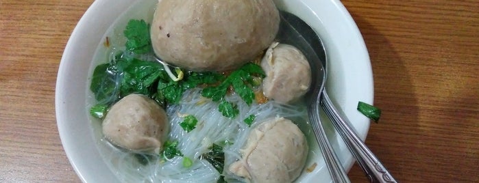 Bakso Roso N'Deso is one of Food to try!.