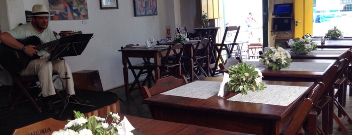 Sarau Bar e Restaurante is one of Tempat yang Disukai Patricia.