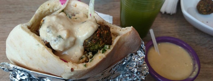 Señor Falafel is one of Raúlさんのお気に入りスポット.