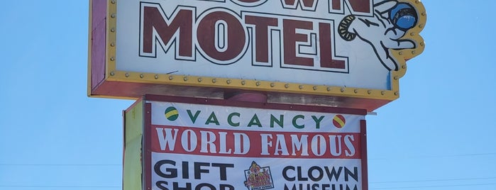 Clown Motel is one of USA Roadtrip.