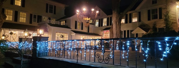 Hopkins Inn Of Lake Waramaug is one of Connecticut.