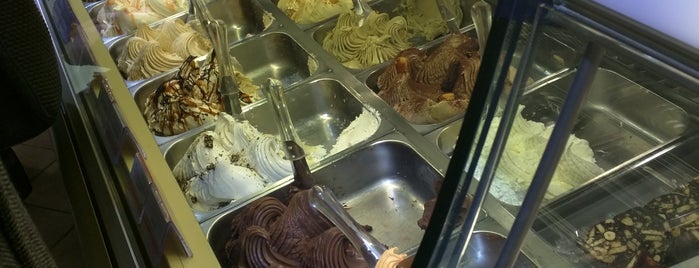 Gelateria San Stae is one of Outubro 2015.