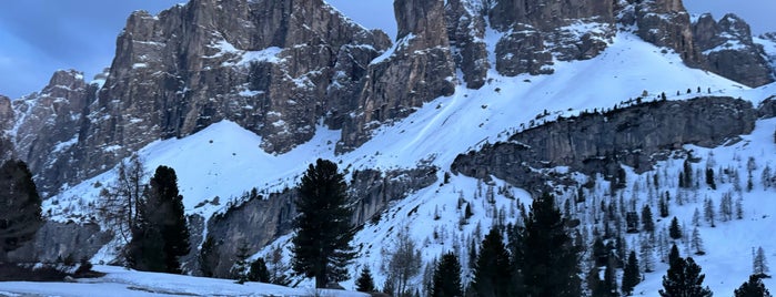 Passo Gardena is one of Ski & Chalet.