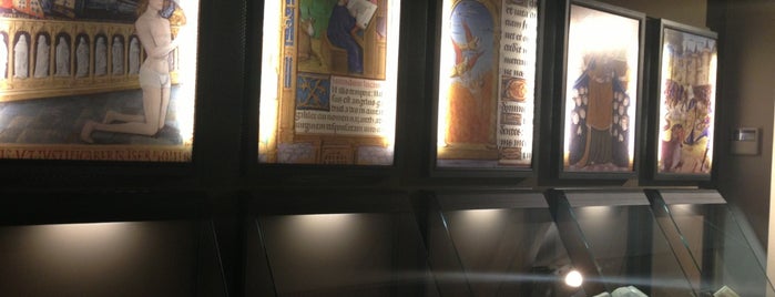 Museo del Libro Fadrique de Basilea is one of Angel'in Kaydettiği Mekanlar.