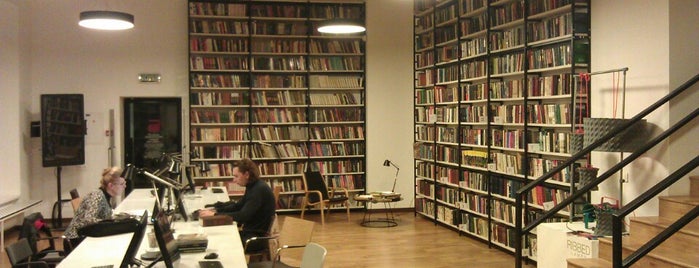 Библиотека им. Ф. М. Достоевского is one of coworkery.