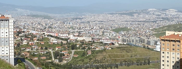 17 Uzundere Toplu Konutları - F. Altay is one of İzmir ESHOT-İZULAŞ Otobüs Hatları.