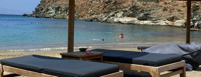Bianco beach House Restaurant is one of Τήνος.