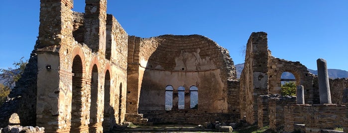 Άγιος Αχίλλειος is one of Tempat yang Disukai mariza.