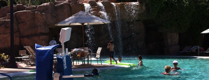 Sheraton Desert Oasis Villas, Scottsdale is one of Hotels with jacuzzi.