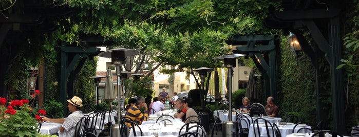 Empire Tap Room is one of Top 10 Downtown Palo Alto Restaurants.