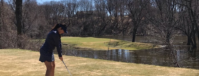 Fox Hollow Golf Course is one of Lugares favoritos de Ben.