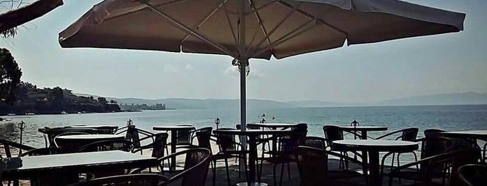 Ραχάτι Seaside Cafe Snack Bar is one of Volos.