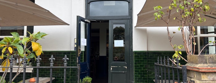 De Beauvoir Arms is one of London Restaurants.