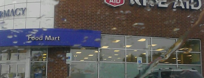 Rite Aid is one of Richardさんのお気に入りスポット.