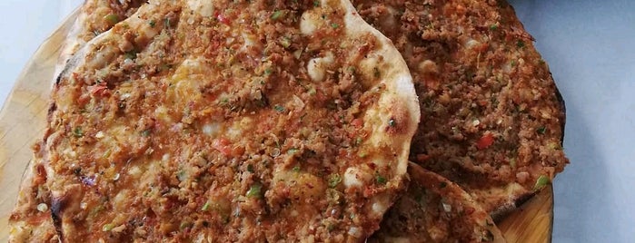 Kara Çizmeli Lahmacun&Pide Salonu is one of yemek.