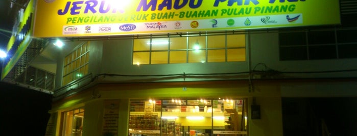 Jeruk Madu Pak Ali is one of Tempat yang Disukai Dinos.