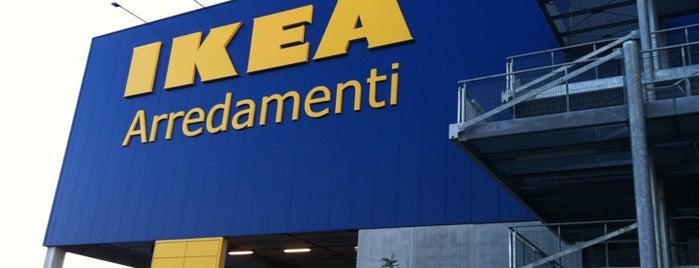 IKEA is one of Lancio in Tandem con paracadute biposto da 4200mt.