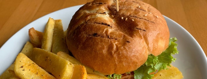 Meat Burger is one of Beğendiğim Yerlerr.
