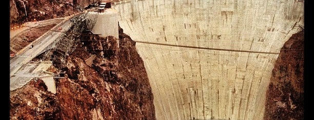 Hoover Dam is one of FUCK YEAH COAST TO COAST.