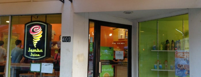 Jamba Juice 401 State Street is one of Lugares favoritos de Clare.