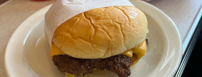 Hamburger America is one of SoHo 👠.