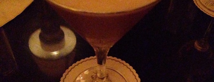 Bemelmans Bar is one of The 15 Best Places for Martinis in New York City.