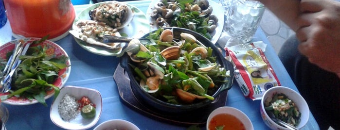 Ốc Tiên is one of Seafood.