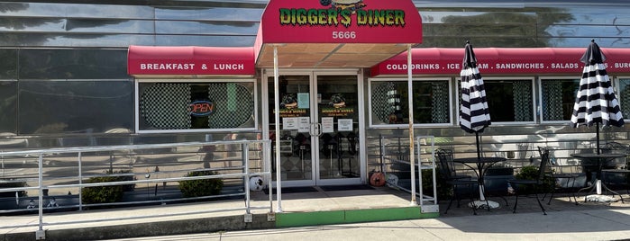 Digger's Diner is one of Places.