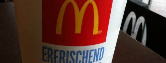 McDonald's is one of Imbiss, Fast Food & Bäckereien.