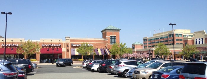 Kingstowne Town Center is one of Dino’s Liked Places.