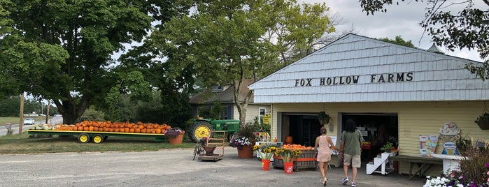 Rottkamp's Fox Hollow Farm Stand is one of Tri state activities.