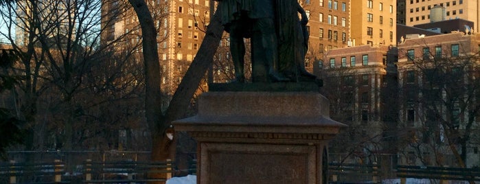 Albert Bertel Thorvaldsen Statue is one of Central Park🗽.