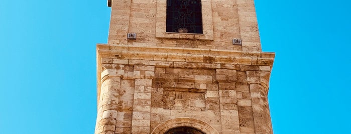The Jaffa Clock Tower is one of Locais curtidos por Bill.
