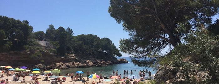 Cala Calafató is one of llocs vacances.