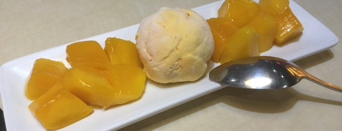 Mango ChaCha 芒果恰恰冰館 is one of 搵食飯團.