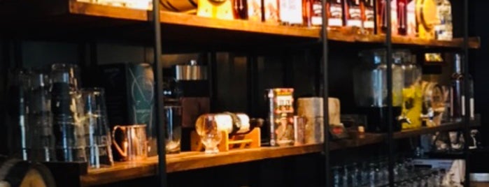 10th Mountain Whiskey Tasting Room is one of Lugares favoritos de Erik.