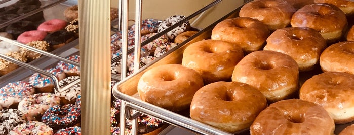 Vista Donuts is one of Orte, die Mark gefallen.