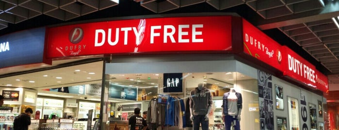 Duty Free Dufry is one of Orte, die Eduardo gefallen.