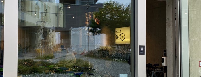 VanMoof is one of Berlin.