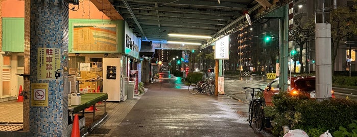 KOBE WATER 布引の水 is one of (´･Д･)」 ちょっと後で体育館裏へ.