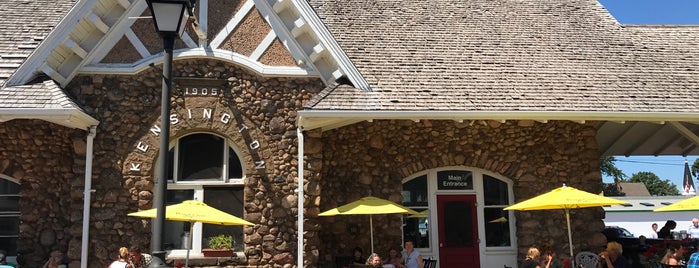 Island Stone Pub is one of All-time favorites in Canada.