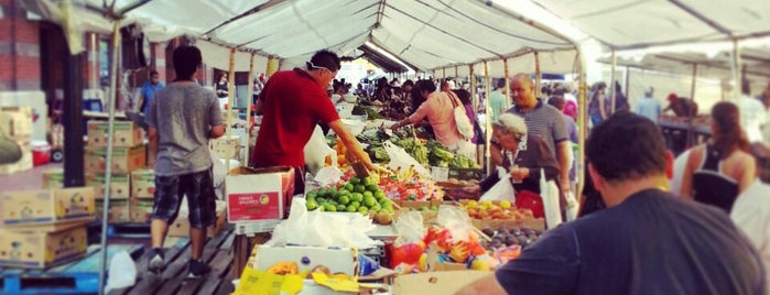 Charles Square Farmers' Market is one of Kathleenさんの保存済みスポット.