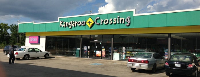Kangaroo Crossing is one of Locais curtidos por Ninah.