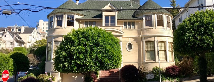 Mrs. Doubtfire House is one of "I've seen that place somewhere!".
