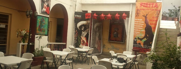 Café Zapata Vive is one of Locais curtidos por Tazy.