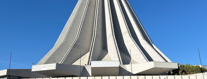 Santuario della Madonna delle Lacrime is one of Sycylia.